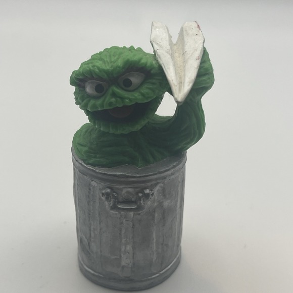 Applause Other - Oscar the Grouch w/ Paper Airplane 3" PVC Figure Applause Sesame Street 1980's
